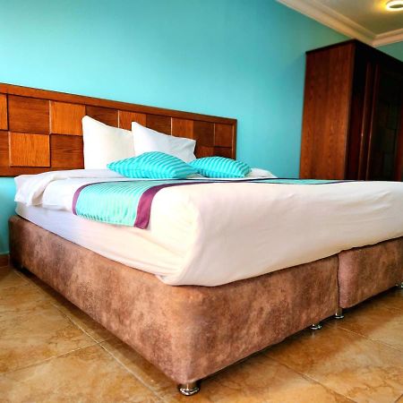 Front Line Heaven Hotel Al Burj ภายนอก รูปภาพ