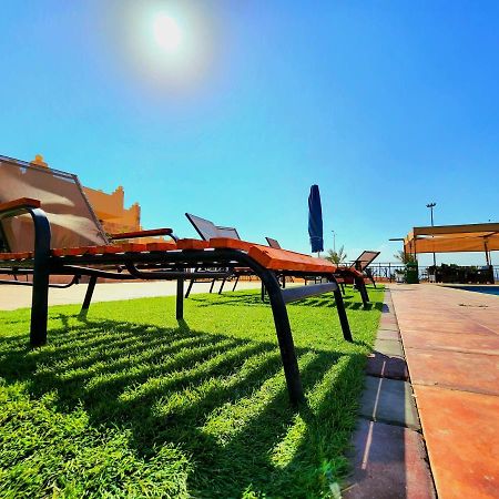 Front Line Heaven Hotel Al Burj ภายนอก รูปภาพ