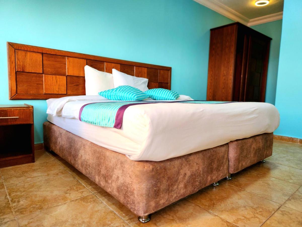 Front Line Heaven Hotel Al Burj ภายนอก รูปภาพ