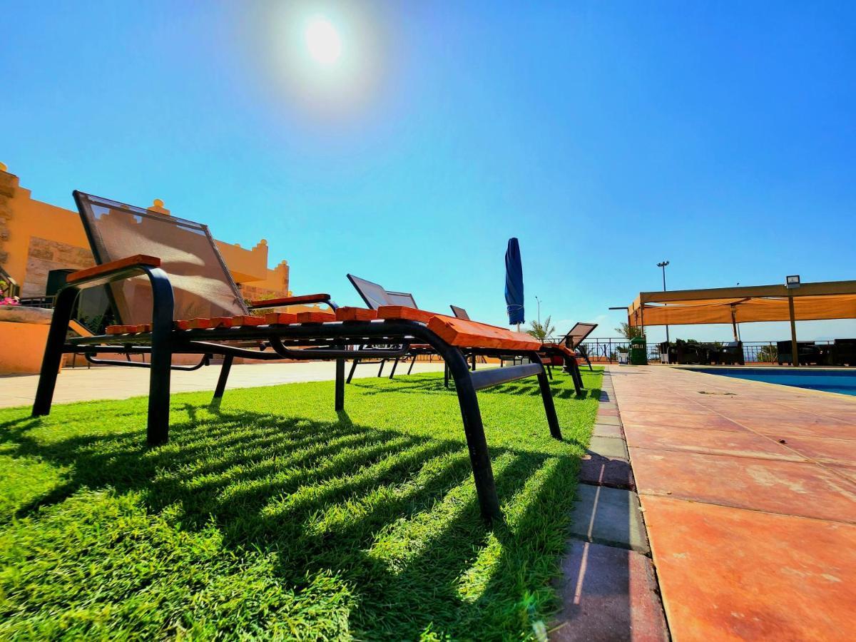 Front Line Heaven Hotel Al Burj ภายนอก รูปภาพ